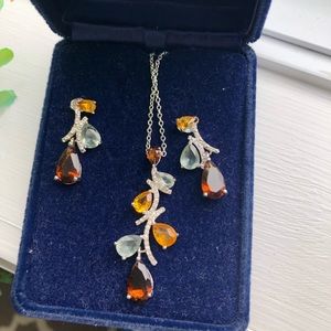 Ladies costume jewelry set